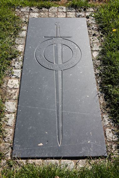 Memorial to Llywelyn ap Gruffydd